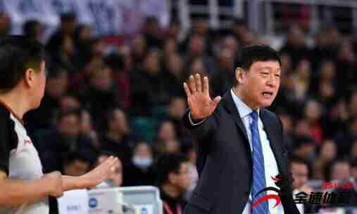 上海男篮主教练李秋平：不要暴露我的年龄，不想掉粉