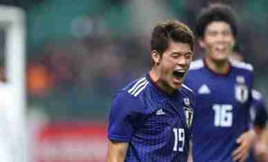 日本国家队两位球员在欧洲赛场上演帽子戏法