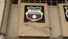 <b>巴萨球迷组织要求撤下诺坎普外的菲戈纪念牌</b>