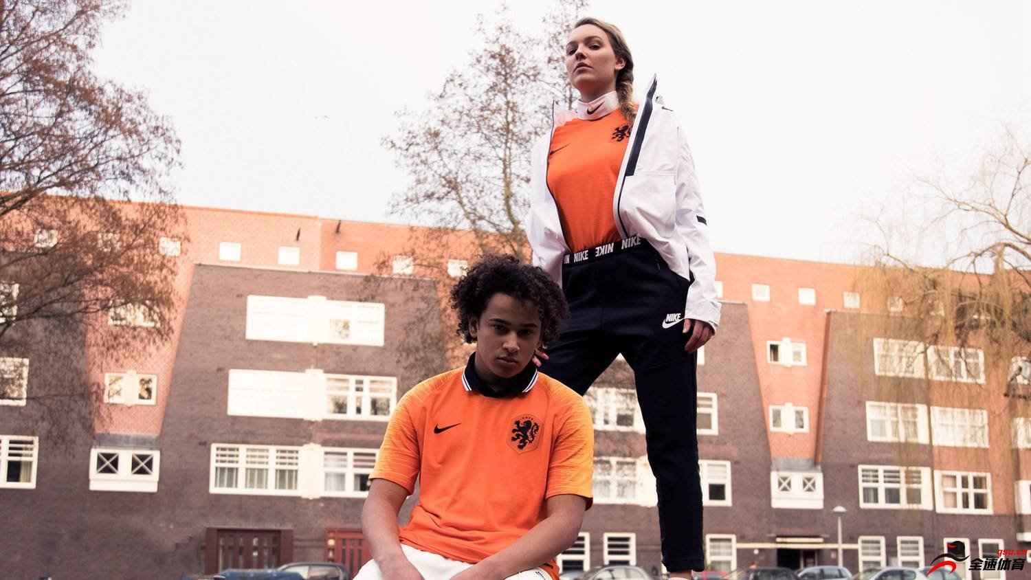 荷兰国家队正式公布新赛季队服