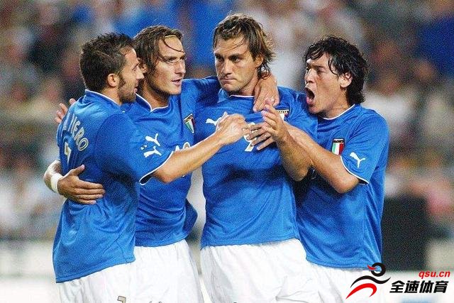 意大利在04年欧洲杯上出局的原因