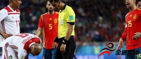 亚洲金哨伊尔马托夫第二次担任世界杯主裁判