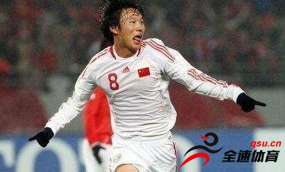 中国男足3:0完胜韩国男足那场比赛谁的表现最出色？