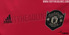 曼联下赛季主场球衣曝光：黑金队徽设计复刻99年荣耀