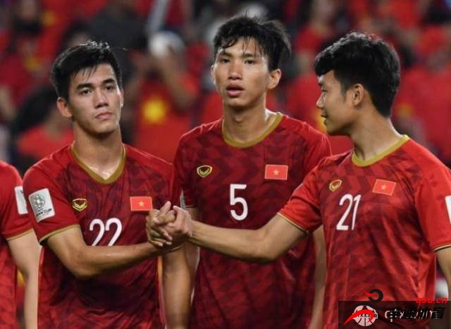 越南队第一支进入亚洲杯的八强队伍