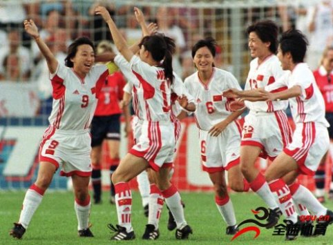 中国女足世界杯先进球的比赛，16战15胜1平保持不败