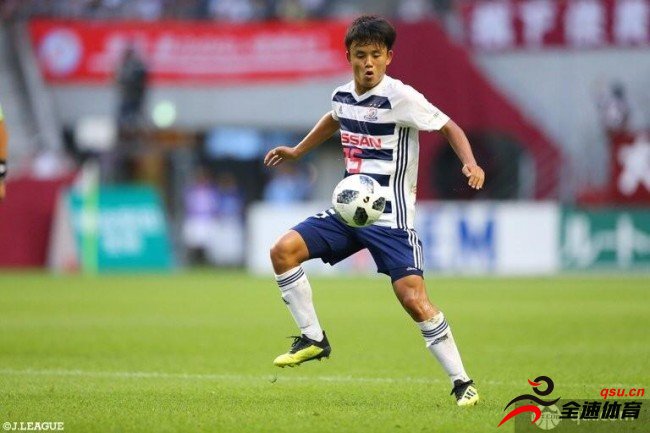 效力于横滨水手的17岁小将久保健英打入关键球