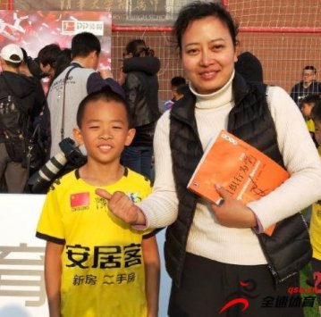 中国足球小将被拉玛西亚青训营邀请试训