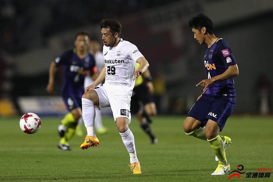 FC东京官方宣布，球队签下了神户胜利船中场大森晃太郎