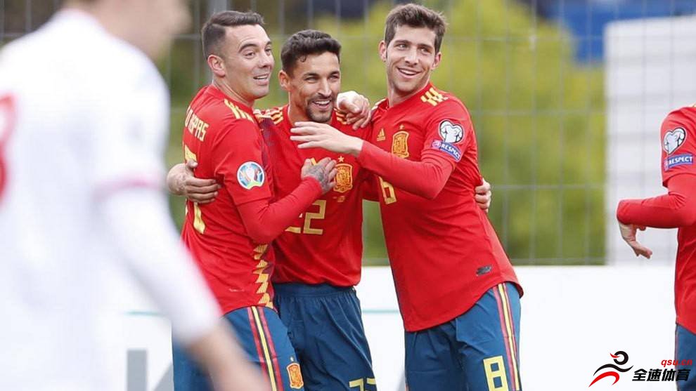赫苏斯-纳瓦斯在西班牙客场4-1击败法罗群岛的欧预赛中取得进球
