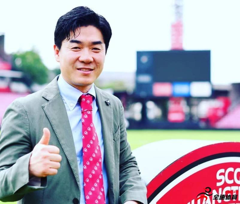 泰国豪门蒙通联官方宣布，韩国名宿尹晶焕出任了球队的新任主帅
