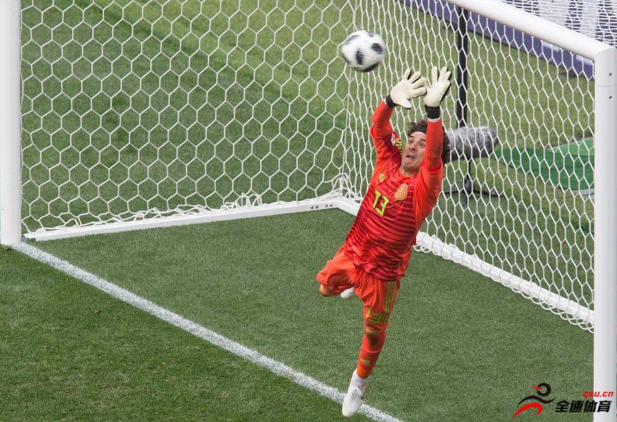 奥乔亚在世界杯中完成了9次扑救，创造世界纪录