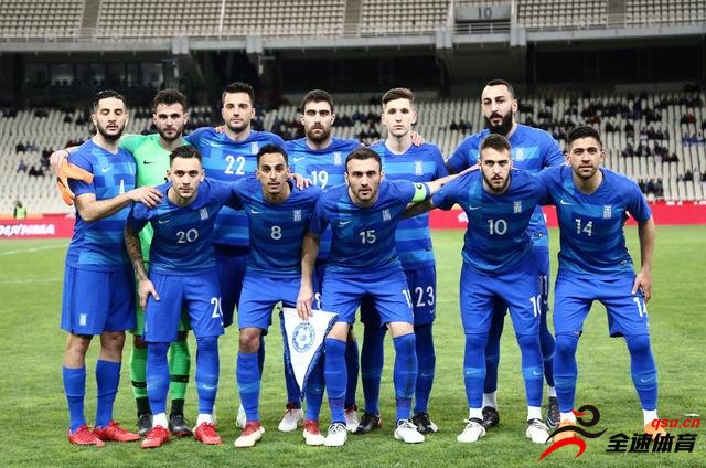 耐克与希腊足协在雅典共同揭晓希腊国家足球队2018全新主场球衣
