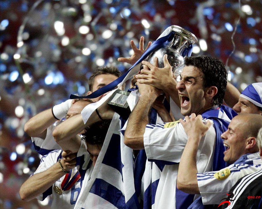 希腊足球还要多久才能重现当年的神话