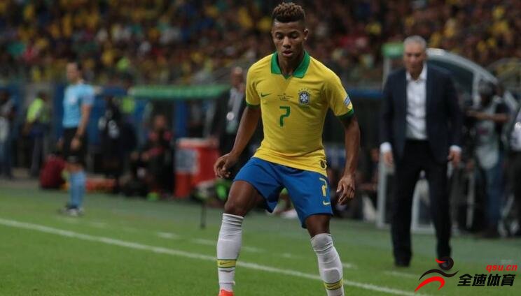 巴西前锋内雷斯：不会去曼联，自己的未来在阿贾克斯