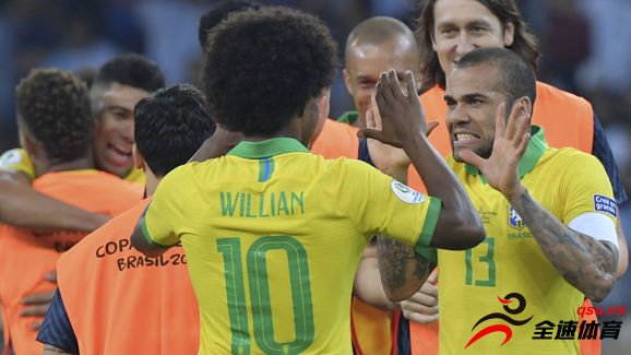 巴西前锋威廉将接任阿扎尔在切尔西的10号球衣