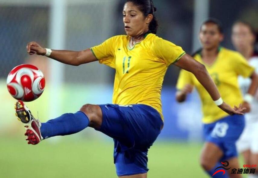 巴西国脚克里斯蒂安妮加盟长春大众卓越女足