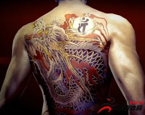 梅西的纹身在中国是反面案例
