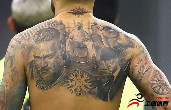 奥塔门迪是个剧迷 纹了《绝命毒师》的纹身