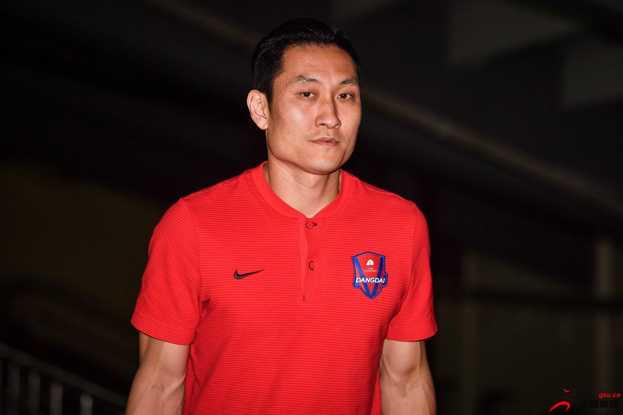 邓小飞在效力重庆斯威的三个赛季里，代表球队出场71次