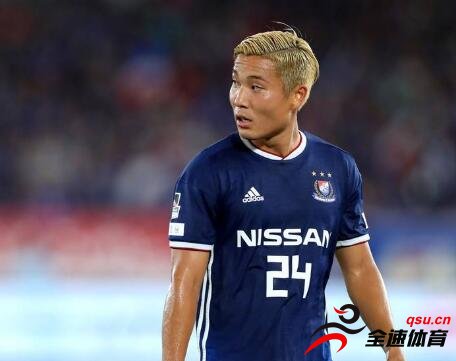 浦和红钻官方宣布，横滨水手后卫山中亮辅转会加盟球队