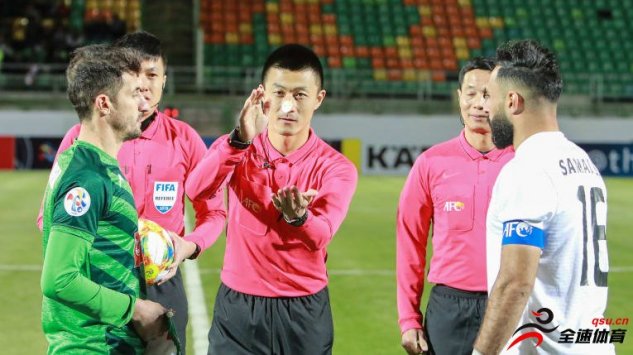 傅明执法U23亚洲杯首场比赛