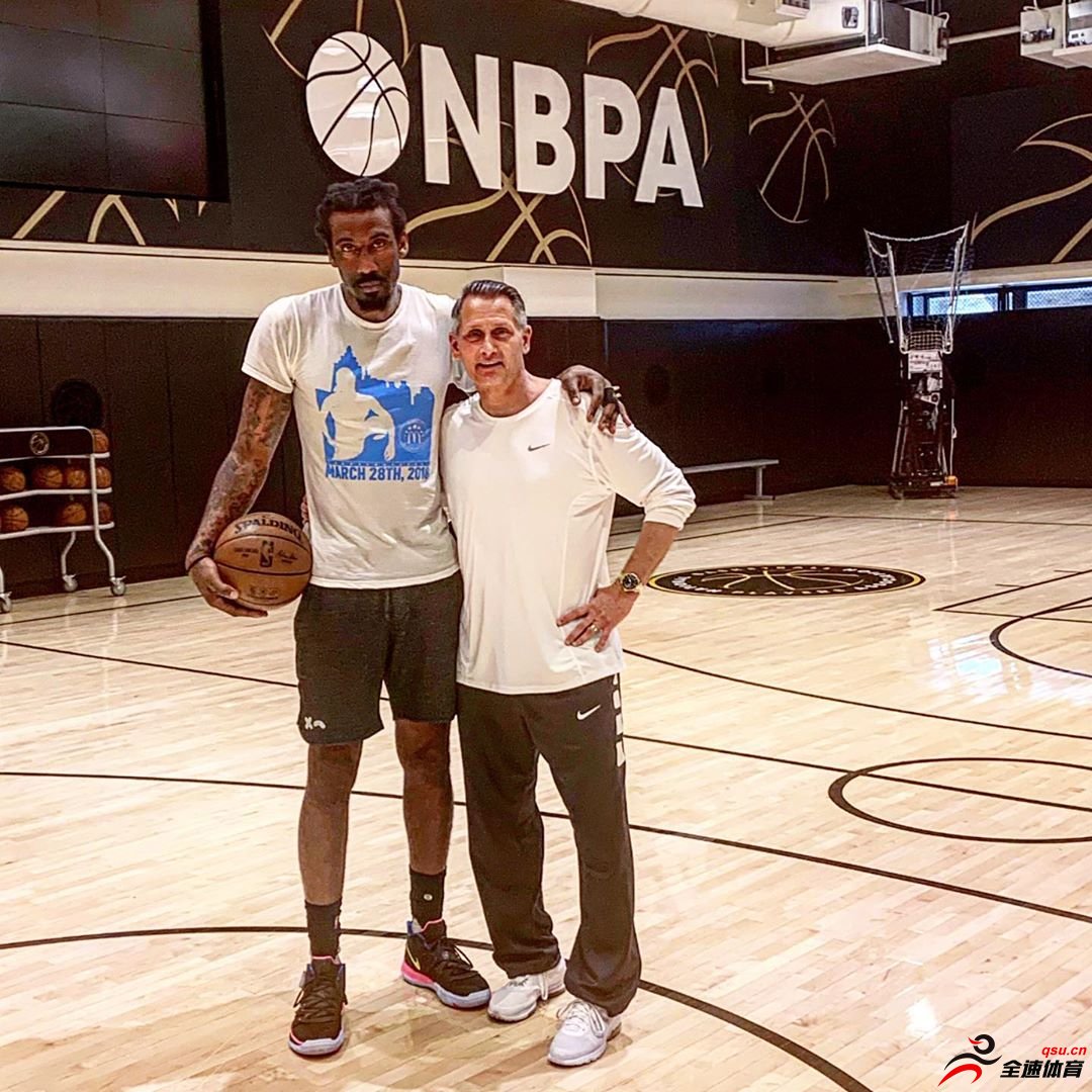 阿马雷-斯塔德迈尔晒出了自己在纽约的NBA球员工会专用训练馆训练的照片